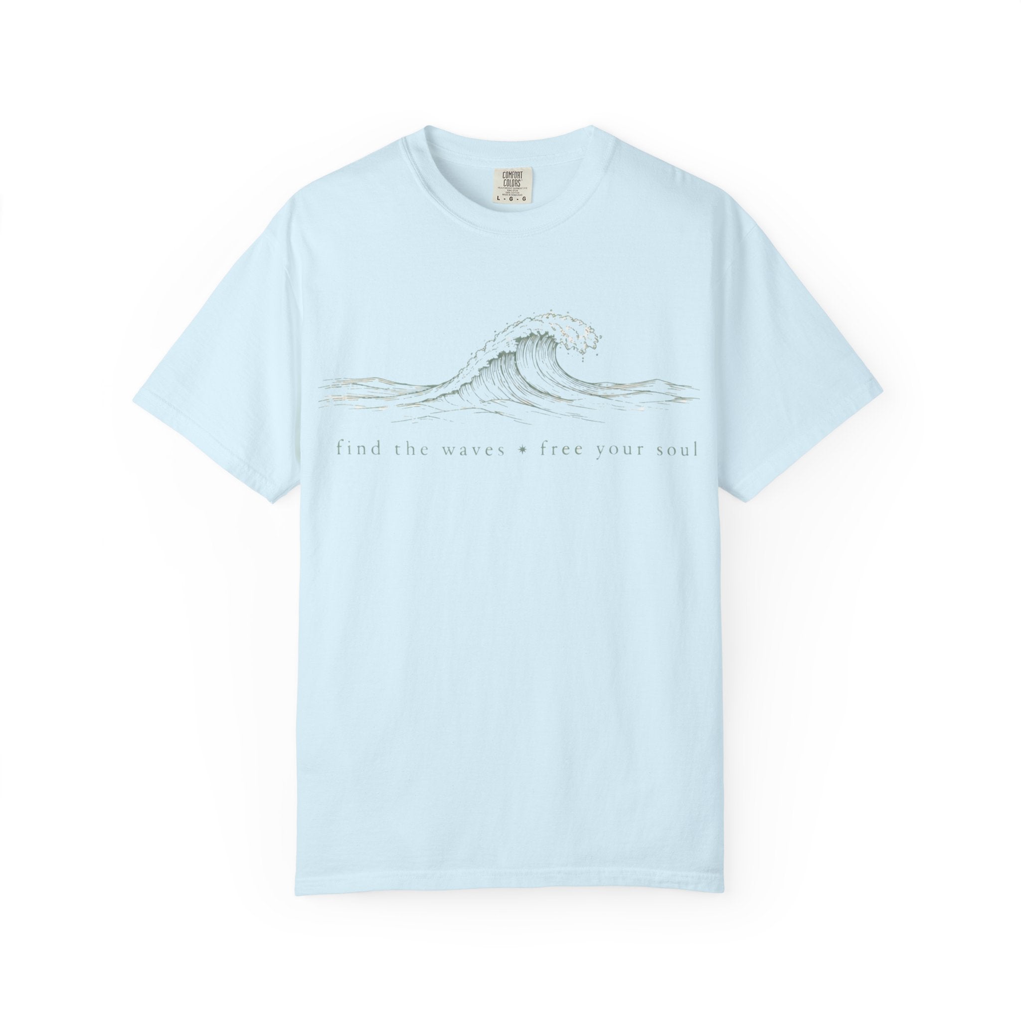 "Find The Waves Free Your Soul" Wave Graphic T-Shirt