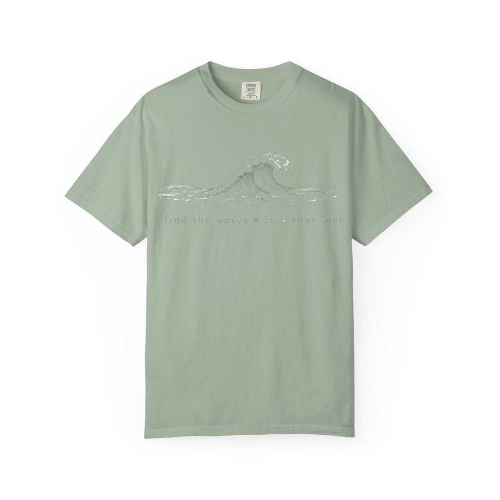 "Find The Waves Free Your Soul" Wave Graphic T-Shirt